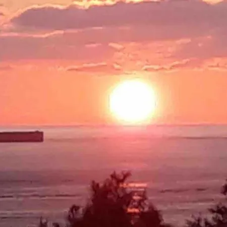 Flat With 160 M Of Garden, Sea Views Bilbao-getxo