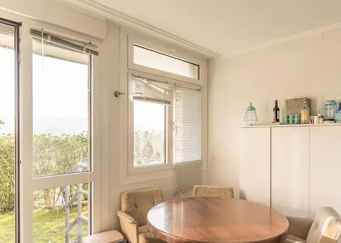 Flat With 160 M Of Garden, Sea Views Bilbao-getxo 格乔