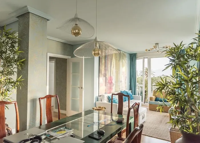 Flat With 160 M Of Garden, Sea Views Bilbao-getxo