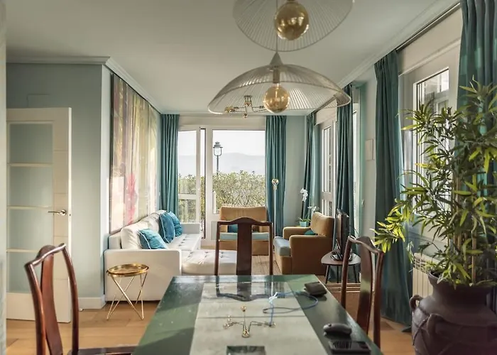 Flat With 160 M Of Garden, Sea Views Bilbao-getxo Getxo