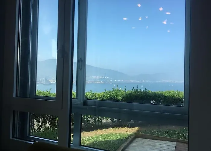 Lägenhet Flat With 160 M Of Garden, Sea Views Bilbao-getxo *