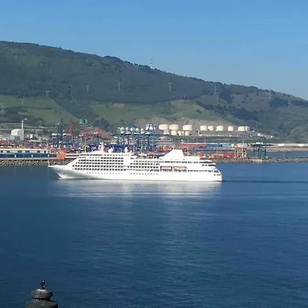 Flat With 160 M Of Garden, Sea Views Bilbao-getxo *